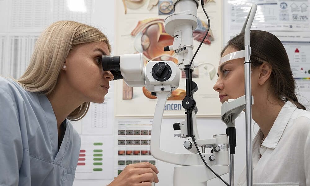 How Eye Examination Trainers Help Students Detect Retinal Diseases